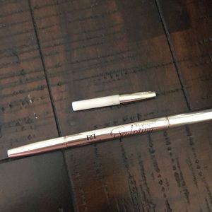 Grey brow pencil with refil
